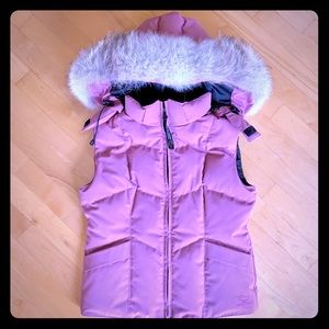 canada goose down vest, pink, sz s 💕